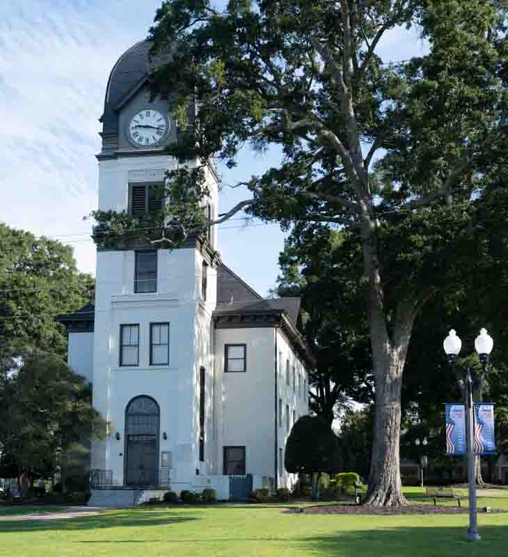 Image of the courthouse
